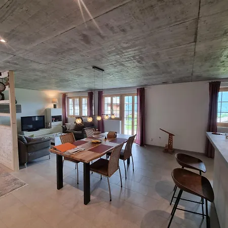 Bern-highlands Apartman *